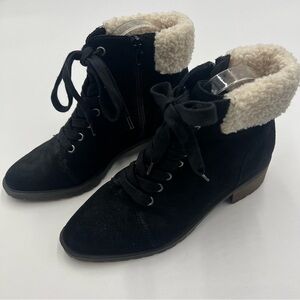 Lucky Brand Women’s 7.5 M Jacenia Shearling Suede Black Fashion Winter B…